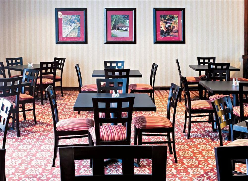 Quality Inn Lexington -Horse Park Restaurace fotografie